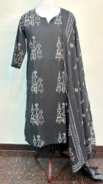 DARK CHARCOAL COLOR WITH WHITE TRIBAL PRINT KURTA SET - Image 2