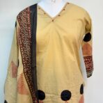 ELEGANT BEIGE ETHNIC SET WITH BOLD RED-BLACK PRINT KURTA SET - Image 3